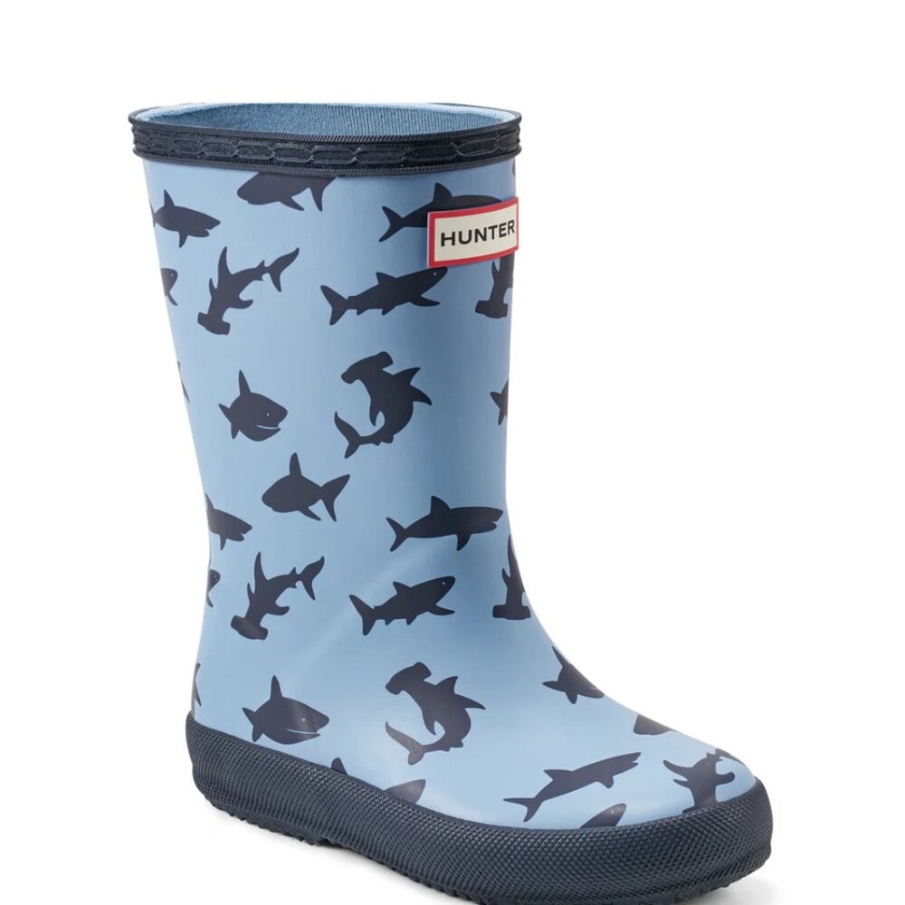 NEW never worn Hunter Kids Classic Shark Rainboots size 9 (sold out online!)